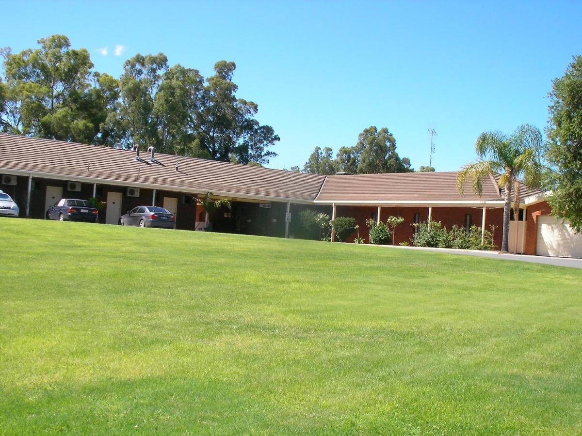 Tocumwal Golf Resort Exteriér fotografie